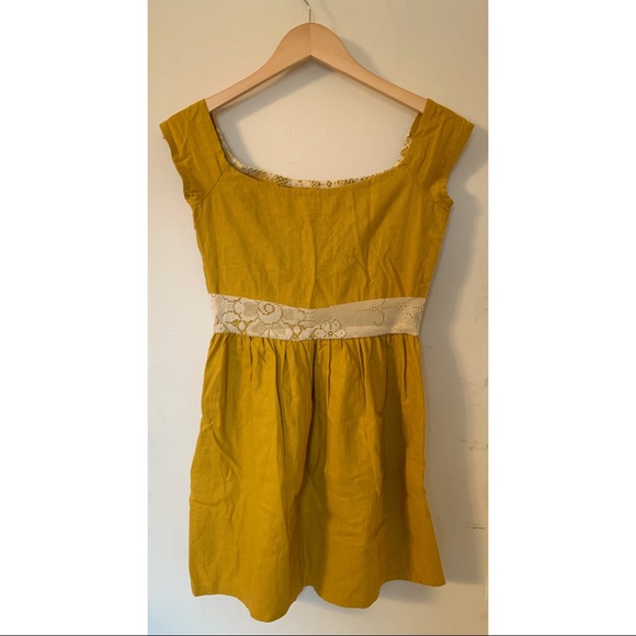 SOLD - Etsy, Lace & Linen Off-Shoulder Dress - Picture 7 of 7